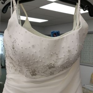 Simple wedding gown, 12